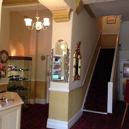 Grand Ash Hotel Llandudno Eksteriør billede