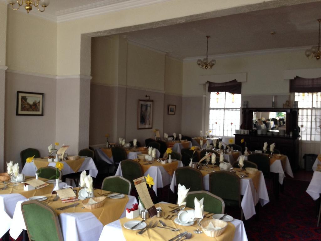 Grand Ash Hotel Llandudno Eksteriør billede