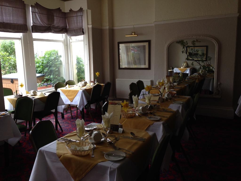 Grand Ash Hotel Llandudno Eksteriør billede