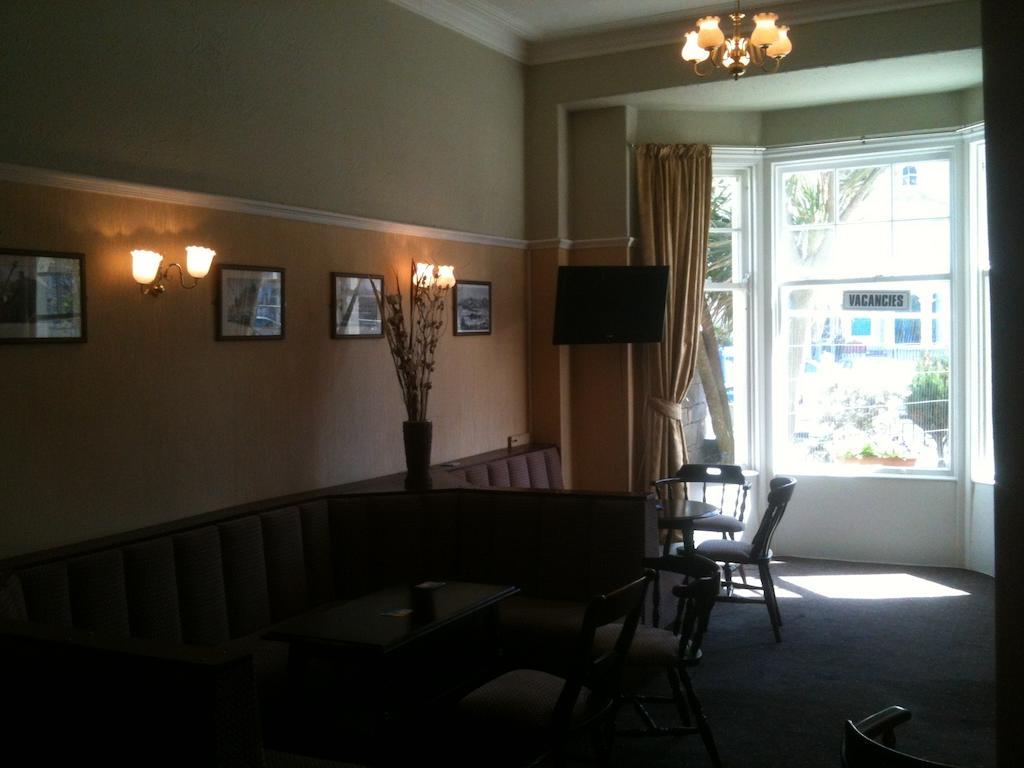 Grand Ash Hotel Llandudno Eksteriør billede