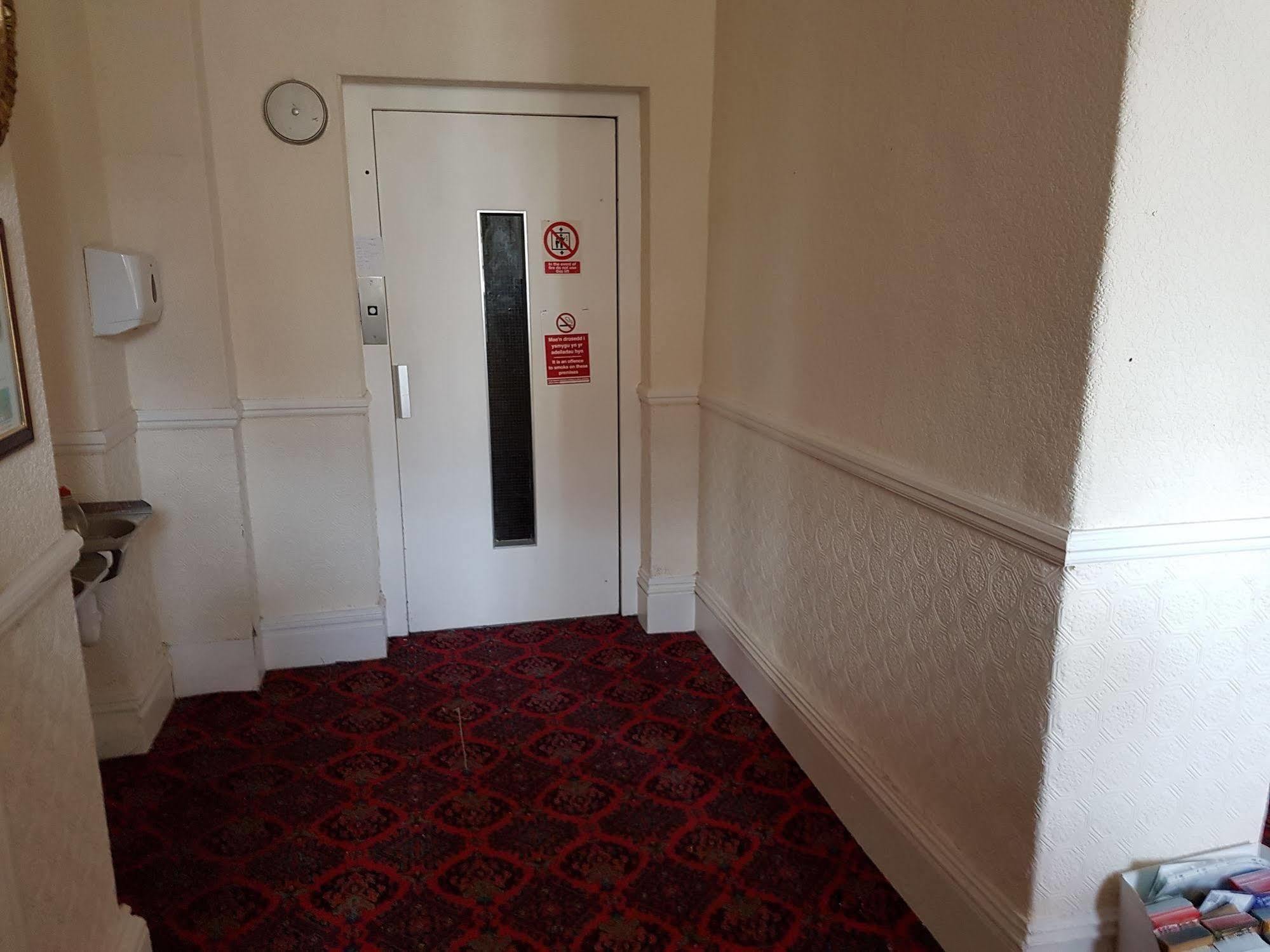 Grand Ash Hotel Llandudno Eksteriør billede